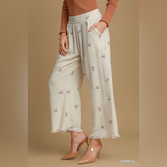 Umgee Pants - U20 Umgee Cream Wide-Leg Cropped Pants with Bow Pattern